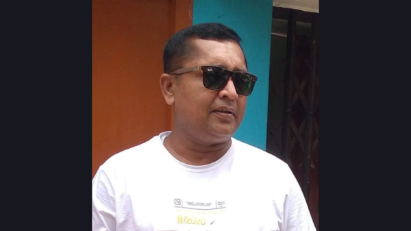 নড়াইল সদর ও লোহাগাড়া থানার যৌথ অভিযানে নাশকতা মামলায় ইউপি চেয়ারম্যান আশিষ সহ গ্রেফতার ৩