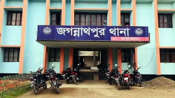 জগন্নাথপুর থানা হাজত থেকে আওয়ামীলীগের ৩ নেতাকে ছেড়ে দেয়ার অভিযোগ ছাত্রদলের