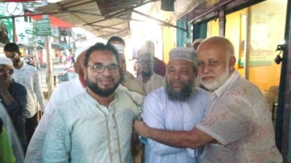 ছাতকে জামায়াত মনোনীত প্রার্থী মাওলানা আব্দুস সালাম আল মাদানীর সমর্থনে পৌর জামায়াতের গণসংযোগ ও লিফলেট বিতরণ
