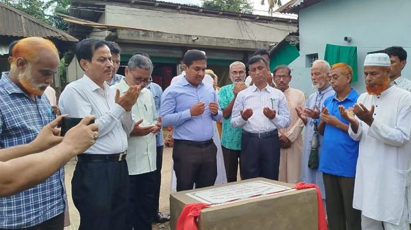 মোহনগঞ্জ প্রেসক্লাব ভবন পুনঃনির্মাণের ভিত্তিপ্রস্তর স্থাপন