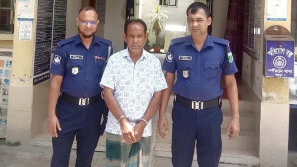 নন্দীগ্রামে আওয়ামী লীগের নেতা গ্রেফতার: মিজানুর রহমান