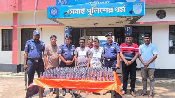 কালিয়াকৈরে ৩০২বোতল ফেনসিডিল সহ গ্রেপ্তার -২ জন