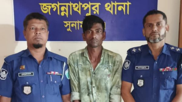 জগন্নাথপুরে পলাতক আসামী গ্রেপ্তার