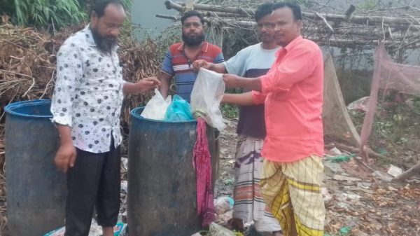 সাভার পরিচ্ছন্ন করার অভিযানে সুইপার জনকল্যাণ সংগঠন
