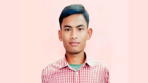 অনিশ্চিত ভবিষ্যৎ পাঁচ বিশ্ববিদ্যালয়ে সুযোগ পাওয়া তুষারের